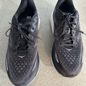 Hoka Clifton 9 Running Shoes Men’s size 9.5